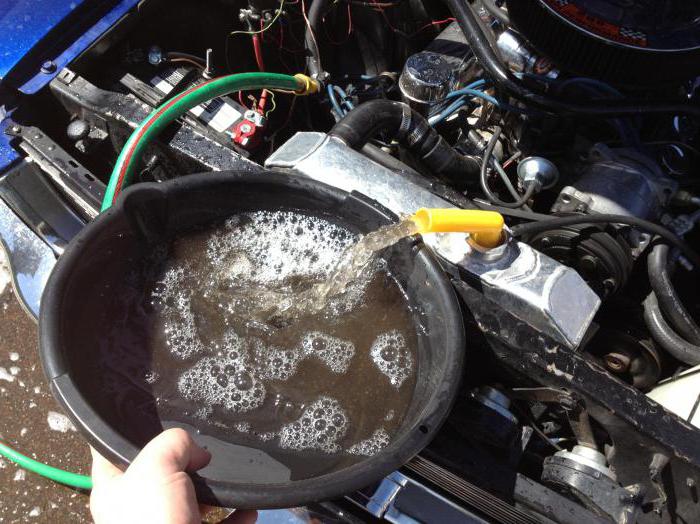 Moyens pour rincer le système de refroidissement du moteur. Que laver et comment faire?