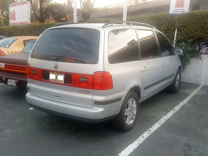 Volkswagen Sharan, critiques et caractéristiques