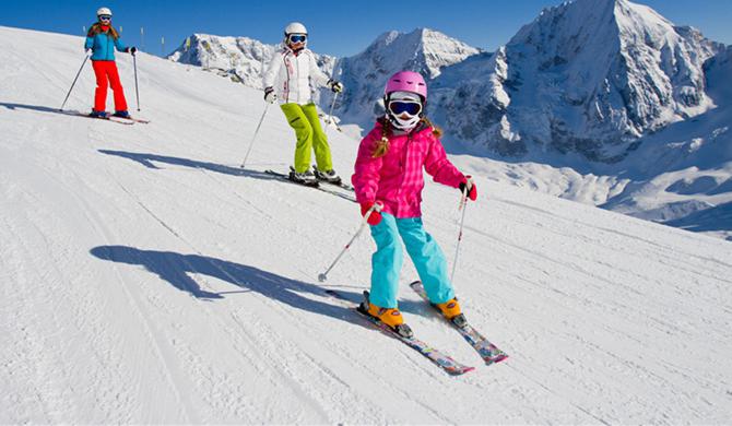 Comment apprendre aux enfants à skier - des conseils utiles