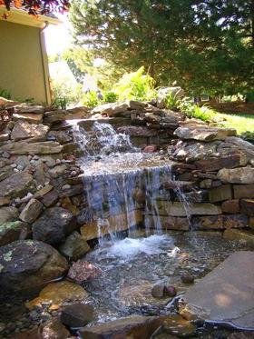 Nous organisons une fontaine de jardin