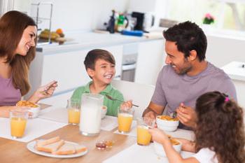 Petit-déjeuner pour les enfants. Que dois-je préparer pour mon enfant au petit-déjeuner?