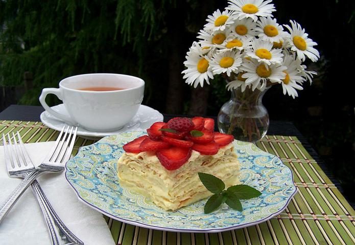 Napoléon dans une poêle à frire. Recette de gâteau