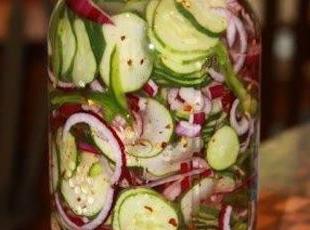 salade en conserve de concombres nezhinsky