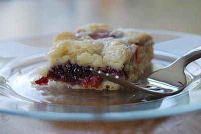 La recette d'un gâteau rapide: préparez un miracle en quarante minutes