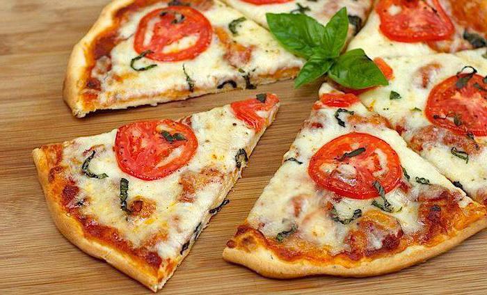 La recette pour une pâte somptueuse pour la pizza. Meilleures options