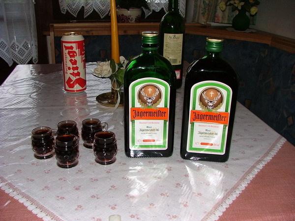 Comment boire du Jägermeister?