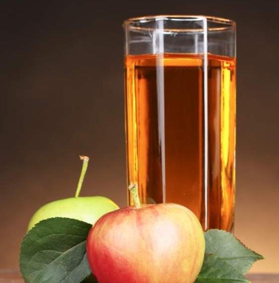 le jus de pomme est bon et mauvais