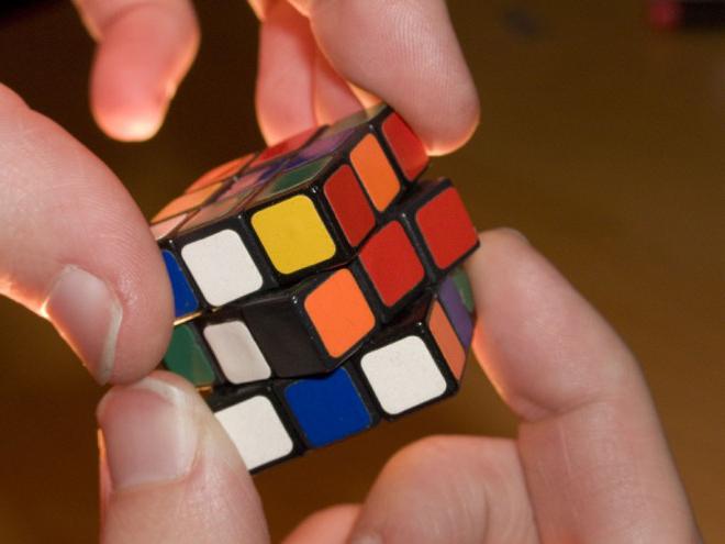 comment collecter un cube de rubik en 20 coups