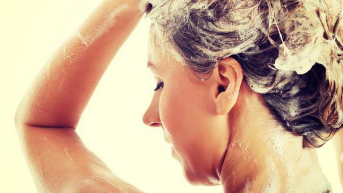 Shampooing pour cheveux rasés: choix et règles d'utilisation