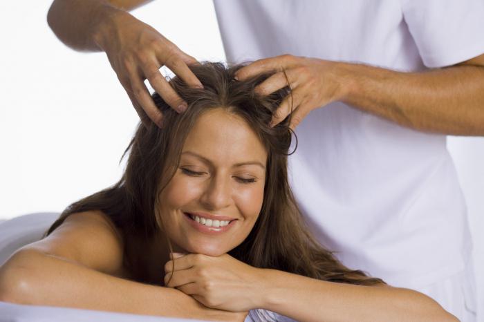 comment arrêter la perte de cheveux chez une femme à la maison