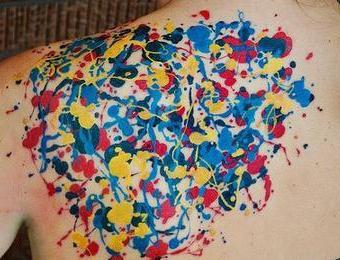 peindre pour le tatouage