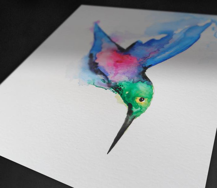 Tatouage colibri sur le cou - ce qui signifie qui convient, photo