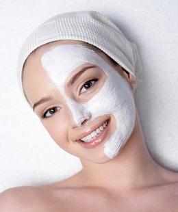 Soins personnels: masques d'argile blanche pour le visage