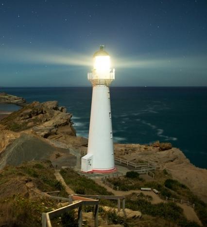 Lenses Fresnel - la lumière qui sauve des vies.