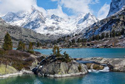 la nature de l'altai de la montagne