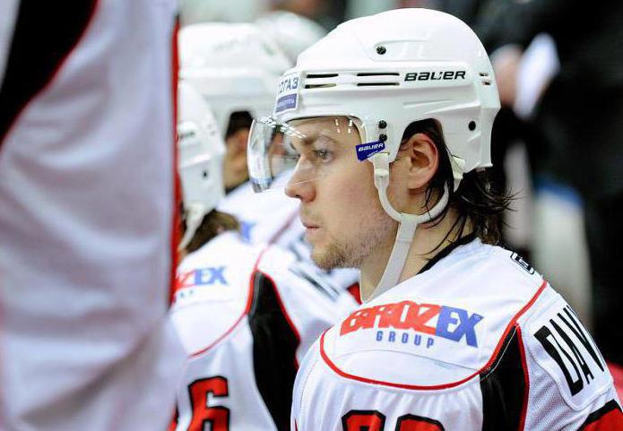 Le joueur de hockey sur glace Ilya Davydov: biographie, photo