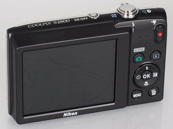 Nikon Coolpix S2800: Examen de l'appareil photo numérique