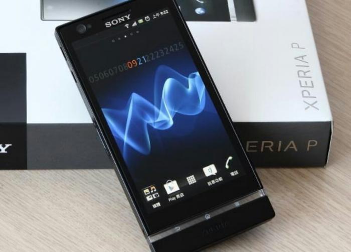 Sony Xperia P smartphone: un bref aperçu du modèle