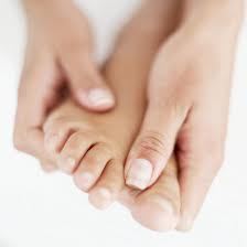 Arthrite des articulations du pied: causes, signes et traitement