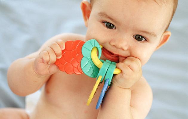 Que faire quand les dents commencent à être coupées